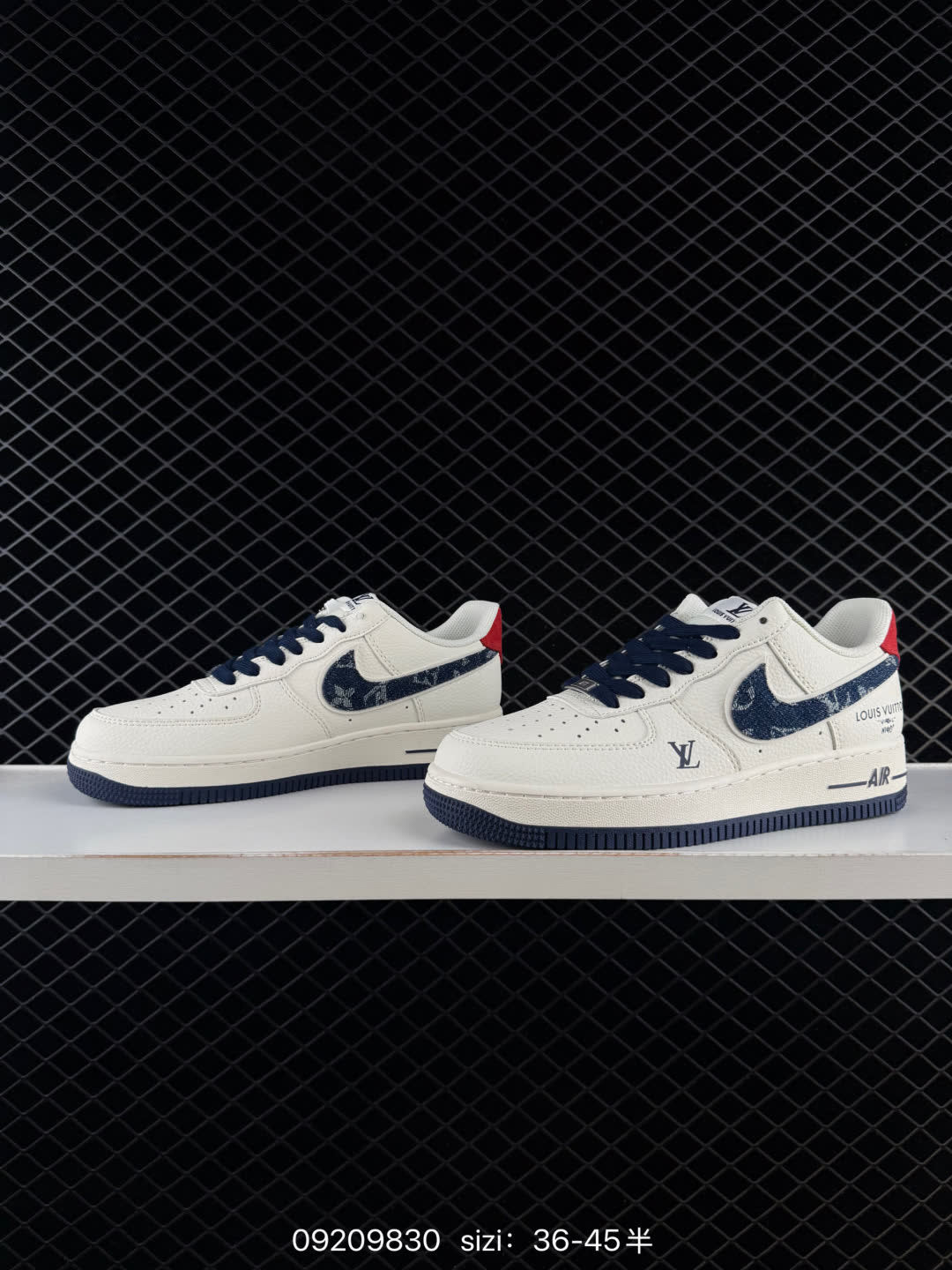 NIKE AIR FORCE 1